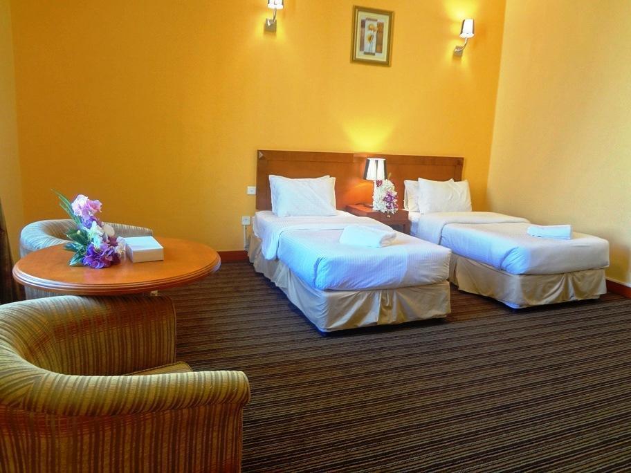 Al Massa Plus Hotel Al Ain Esterno foto
